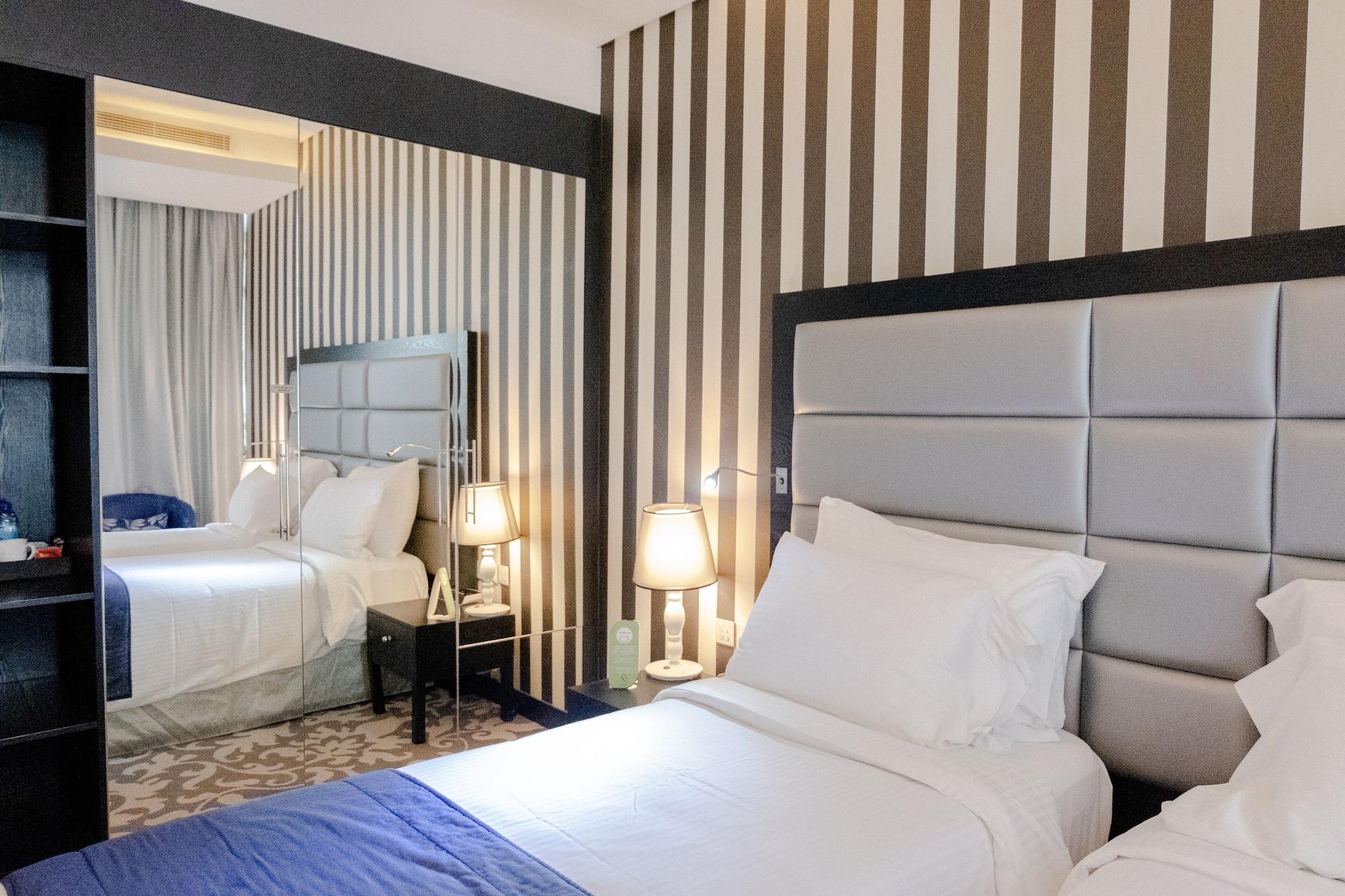 Signature 1 Hotel Tecom Dubaj Kültér fotó